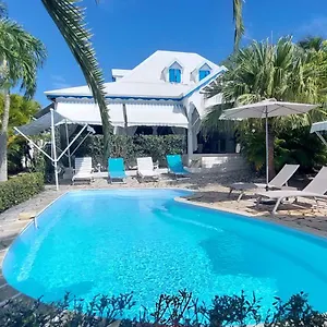 le-diamant-bleu.comcaribbean.com/